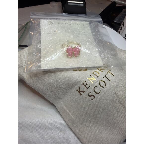 Kendra Scott Haley Bow Ring Gold Plated Blush Ivory Mother‑of‑Pearl 7 Dust Bag - Picture 7 of 7